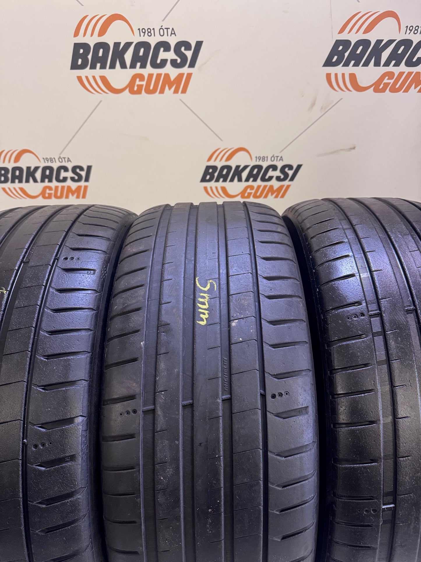 245/45R18 Michelin nyári gumi eladó