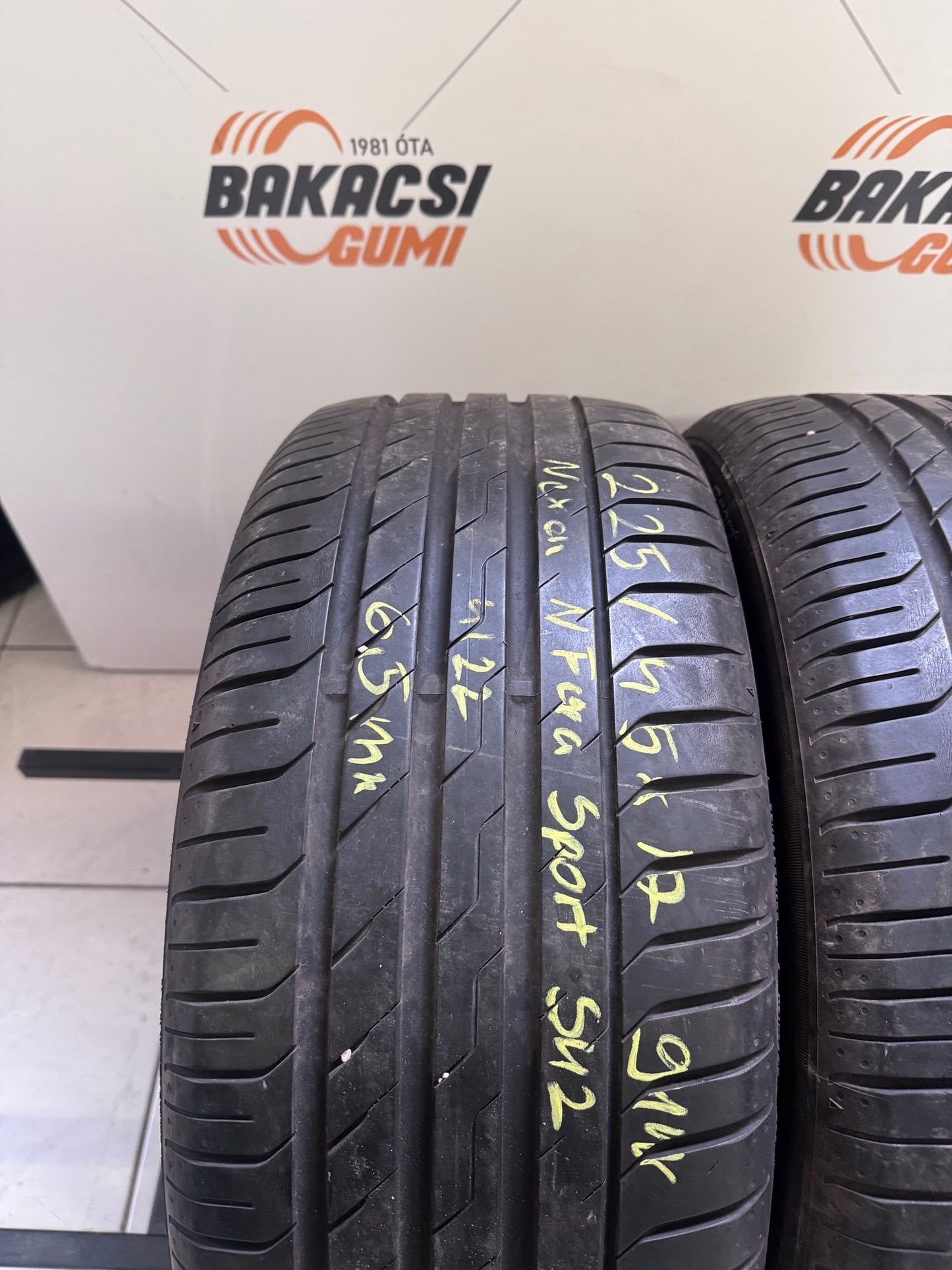 225/45R17 Nexen nyári gumi eladó