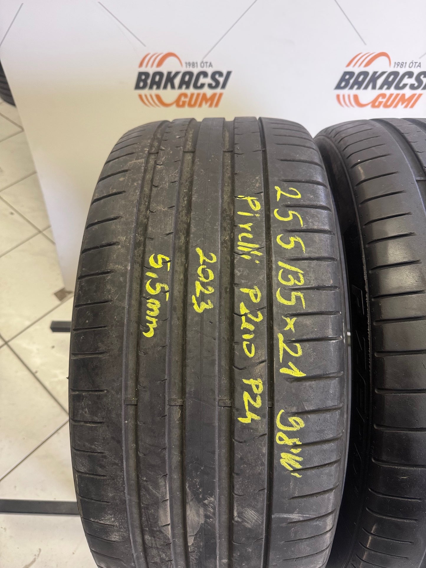 255/35R21 Pirelli nyári gumi eladó