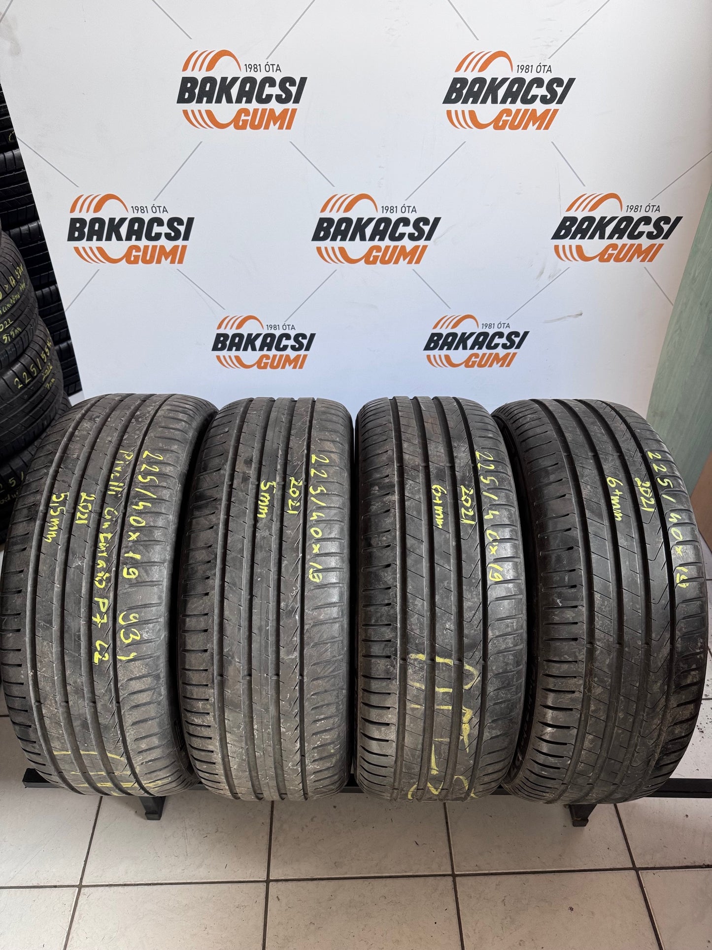 225/40R19 Pirelli nyári gumi eladó