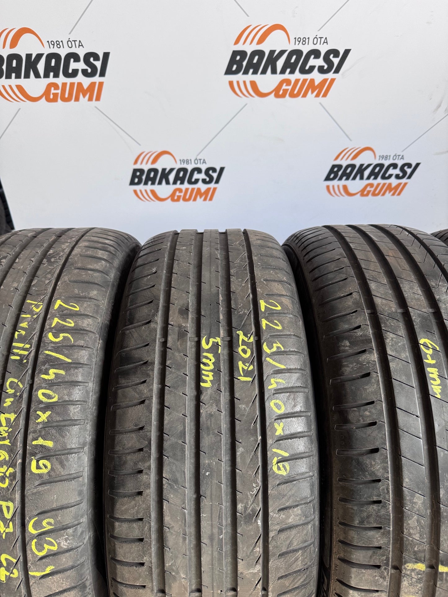 225/40R19 Pirelli nyári gumi eladó