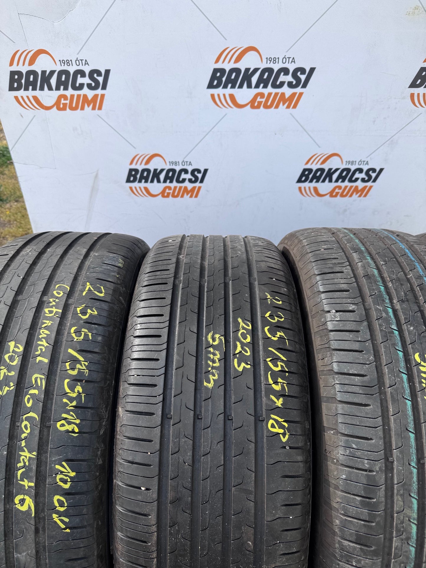 235/55R18 Continental nyári gumi eladó