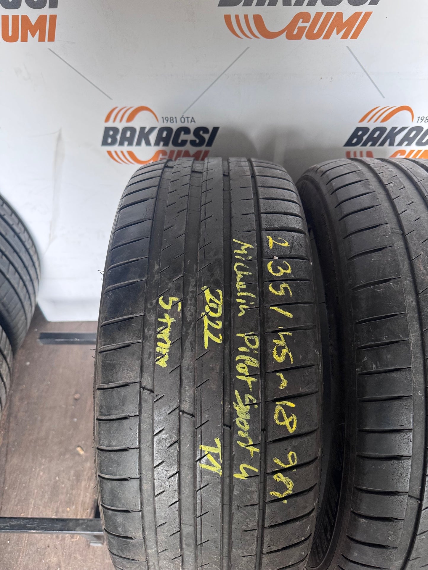 235/45R18 Michelin nyári gumi eladó