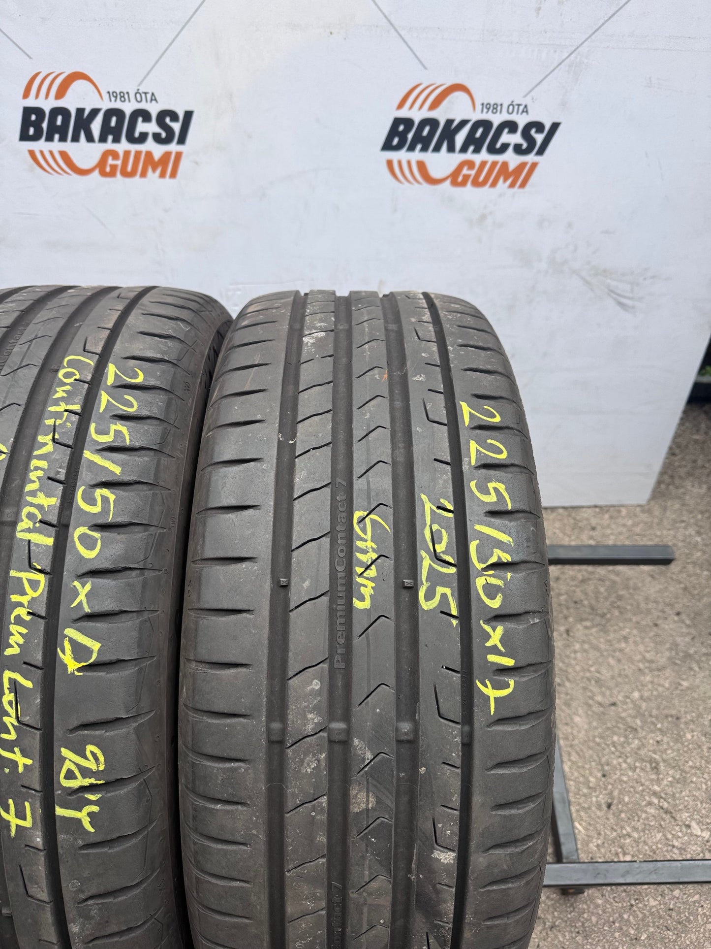 225/50R17 Continental nyári gumi eladó