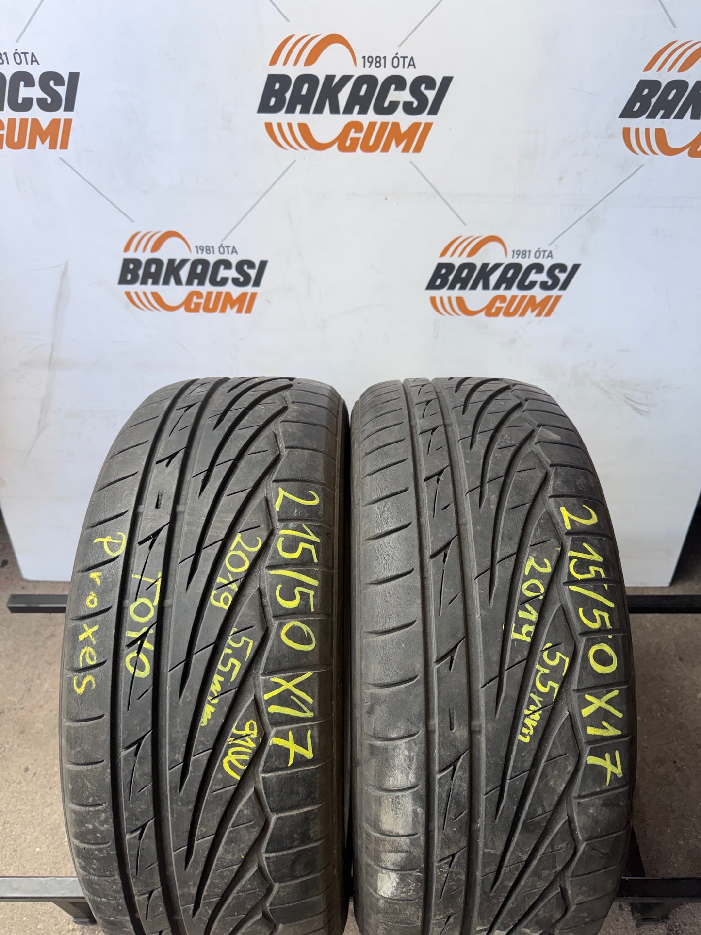 215/50R17 Toyo nyári gumi eladó