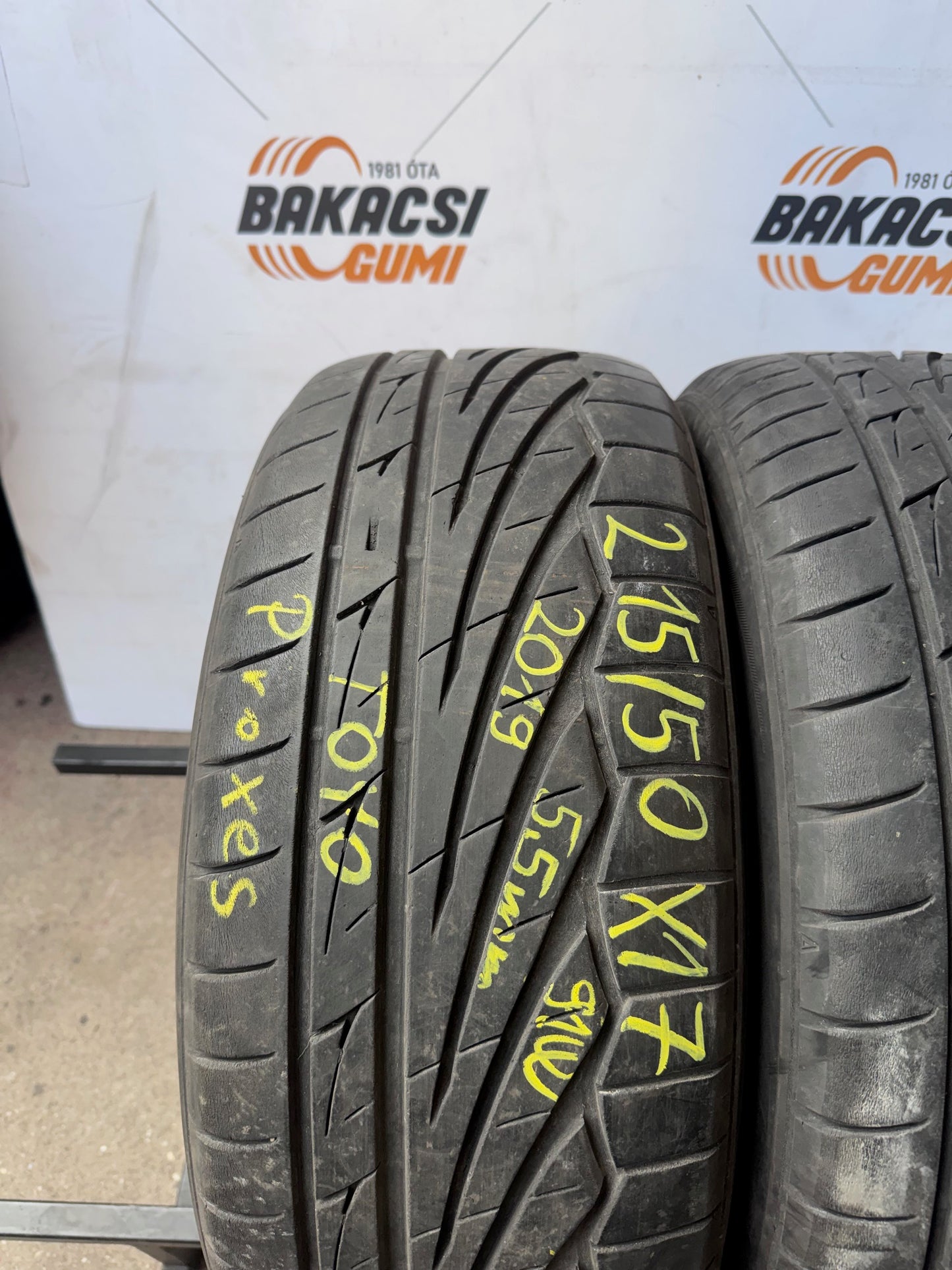 215/50R17 Toyo nyári gumi eladó