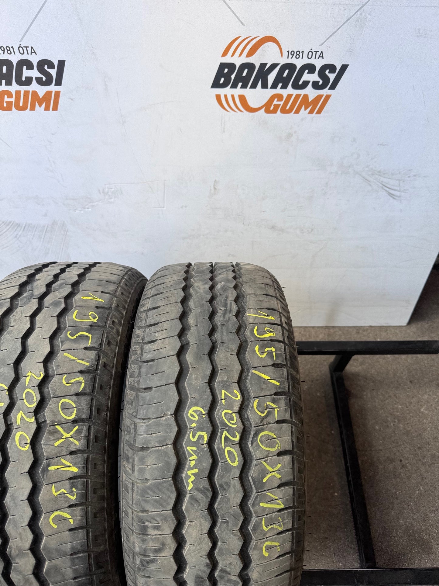 195/50R13C nyári gumi eladó