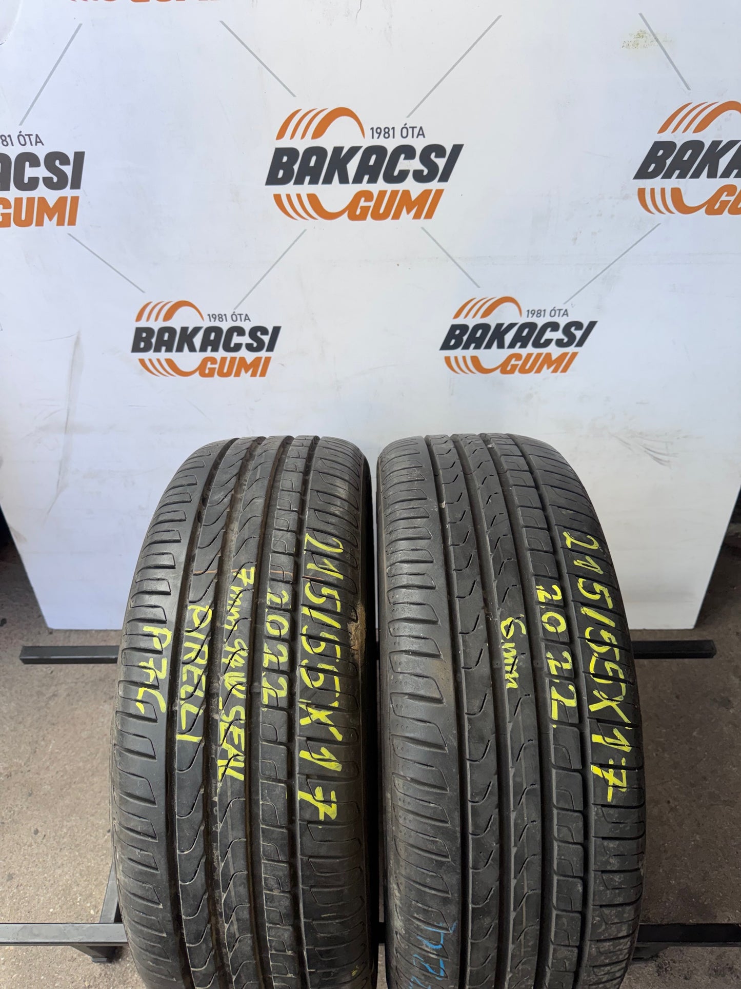215/55R17 Pirelli nyári gumi eladó