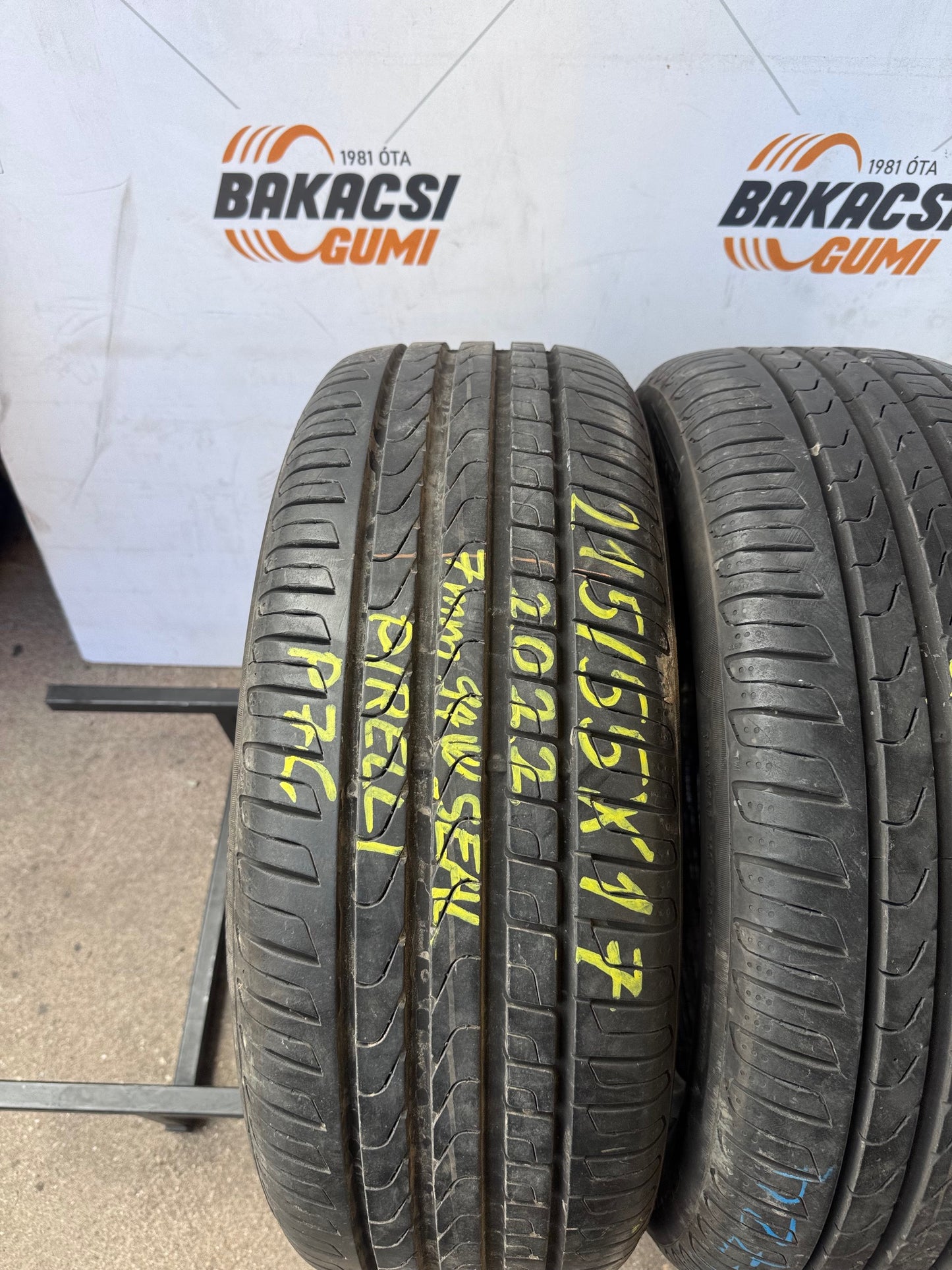 215/55R17 Pirelli nyári gumi eladó