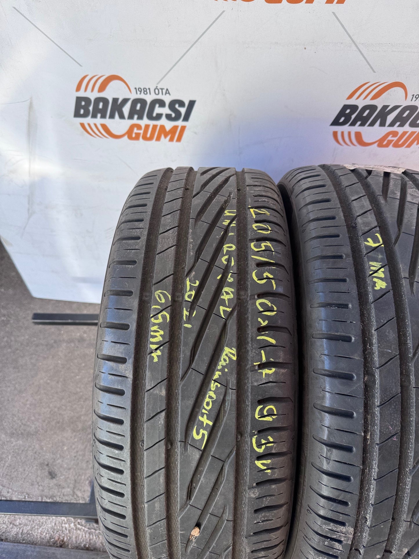 205/50R17 Uniroyal nyári gumi eladó