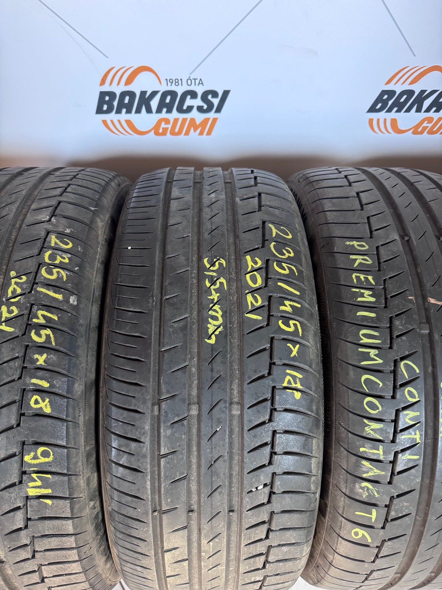 235/45R18 Continental nyári gumi eladó