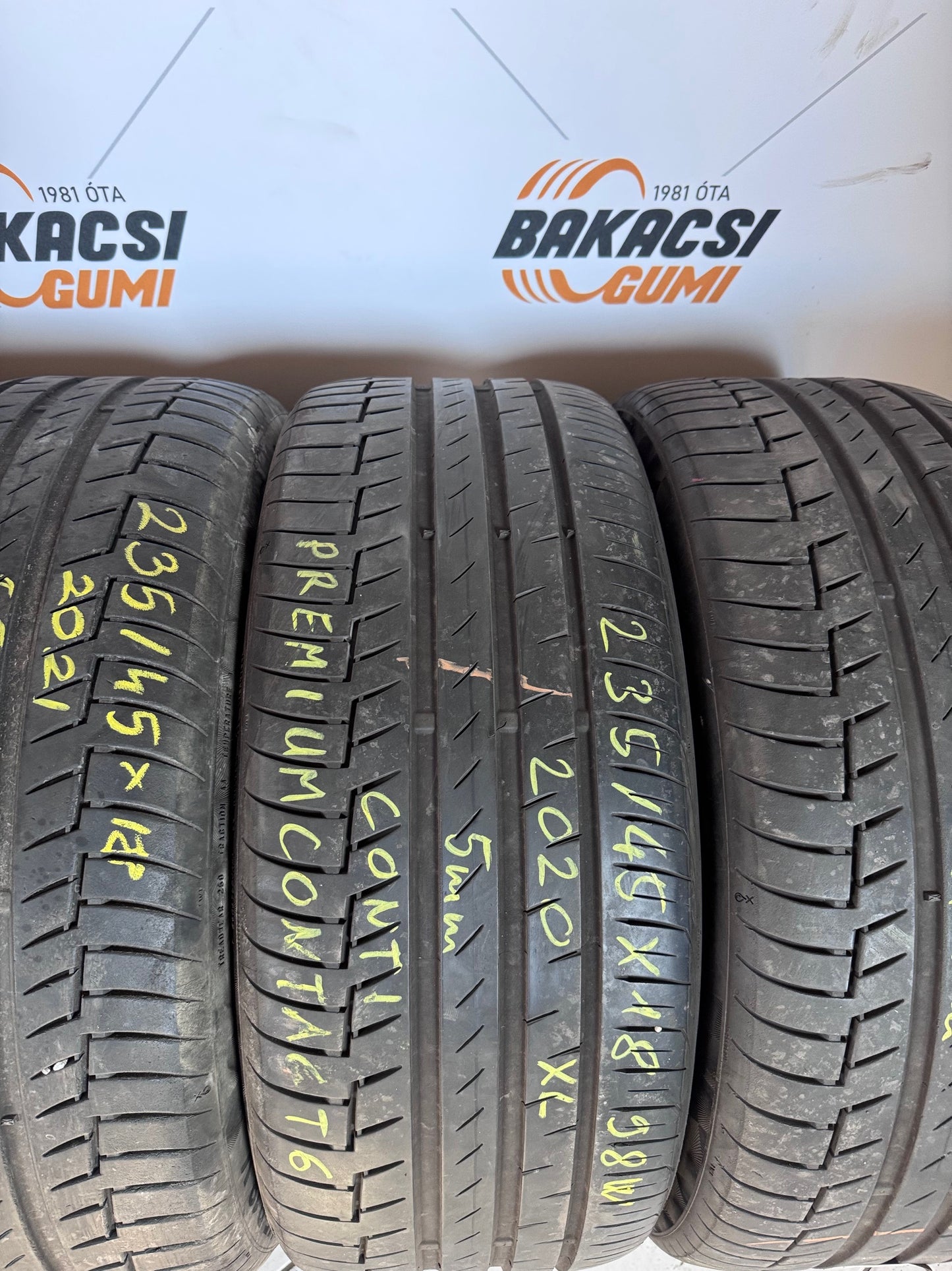 235/45R18 Continental nyári gumi eladó