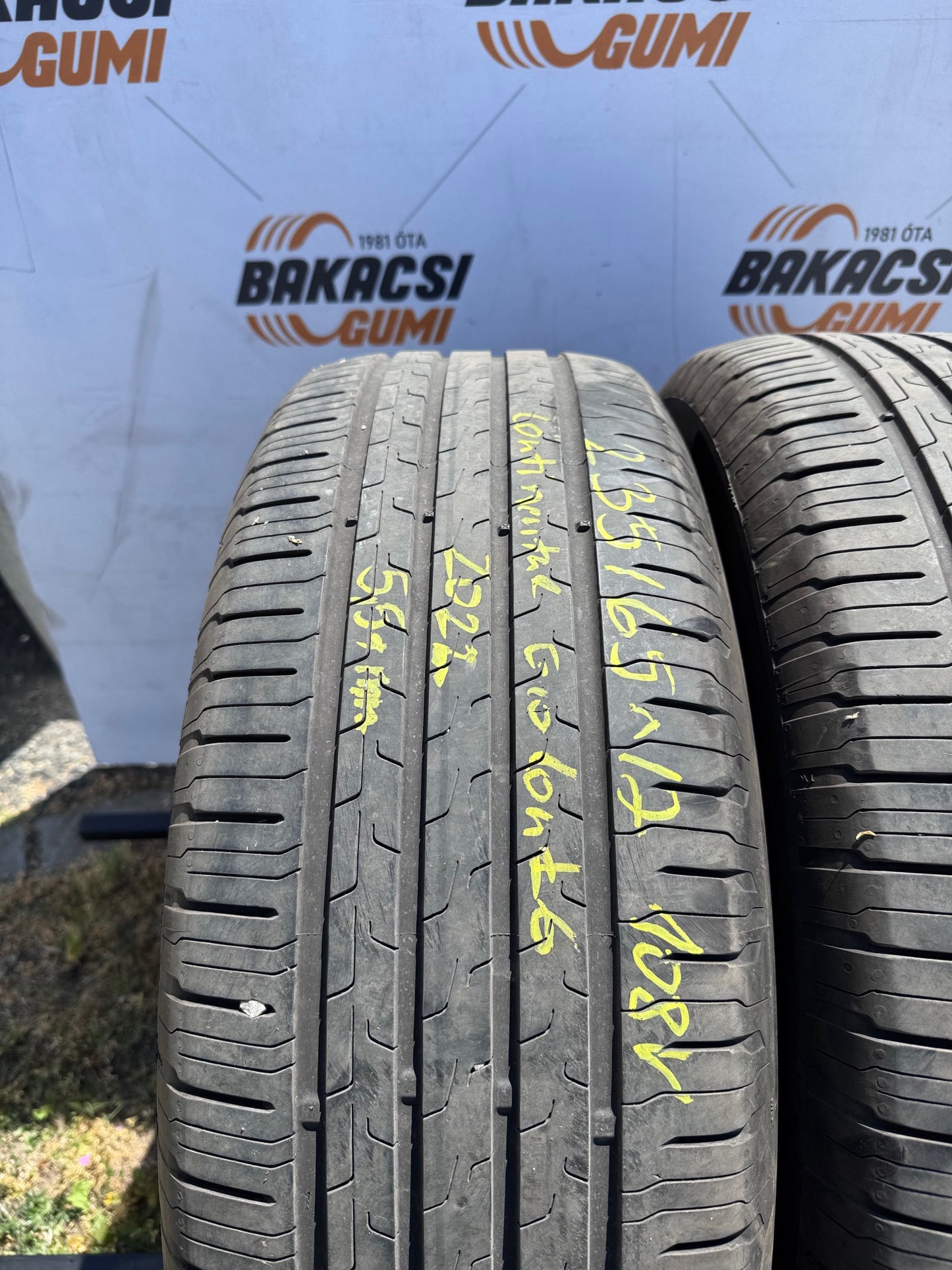 235/65R17 Continental nyári gumi eladó