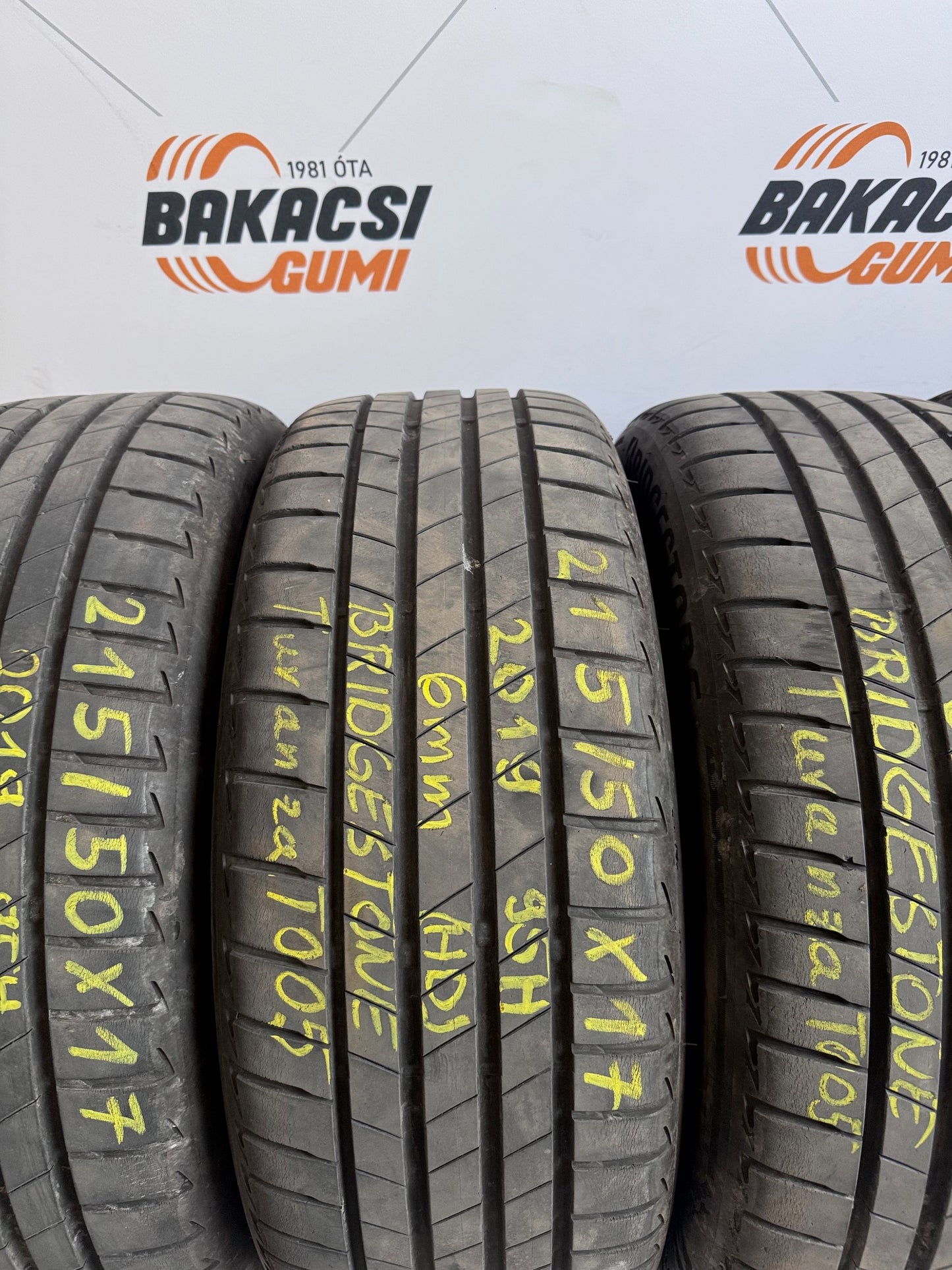 215/50R17 Bridgestone nyári gumi eladó
