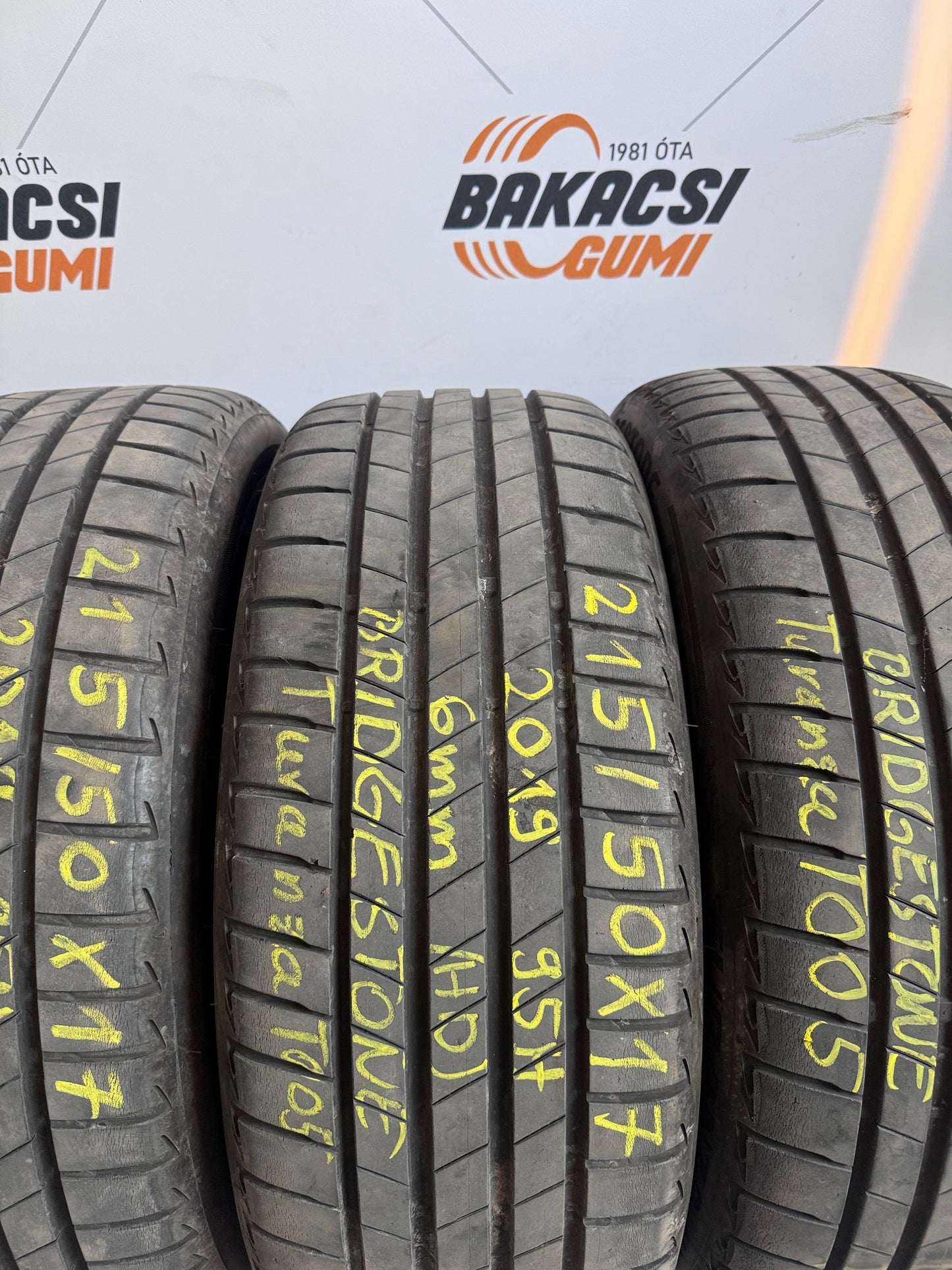 215/50R17 Bridgestone nyári gumi eladó
