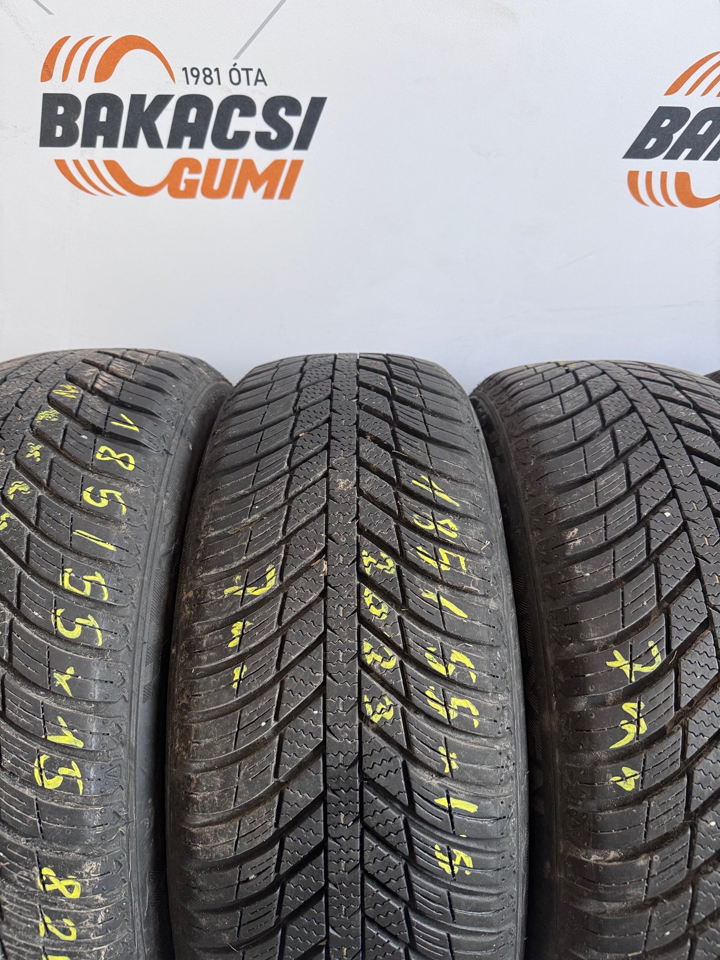 185/55R15 Nexen 4évszakos gumi eladó