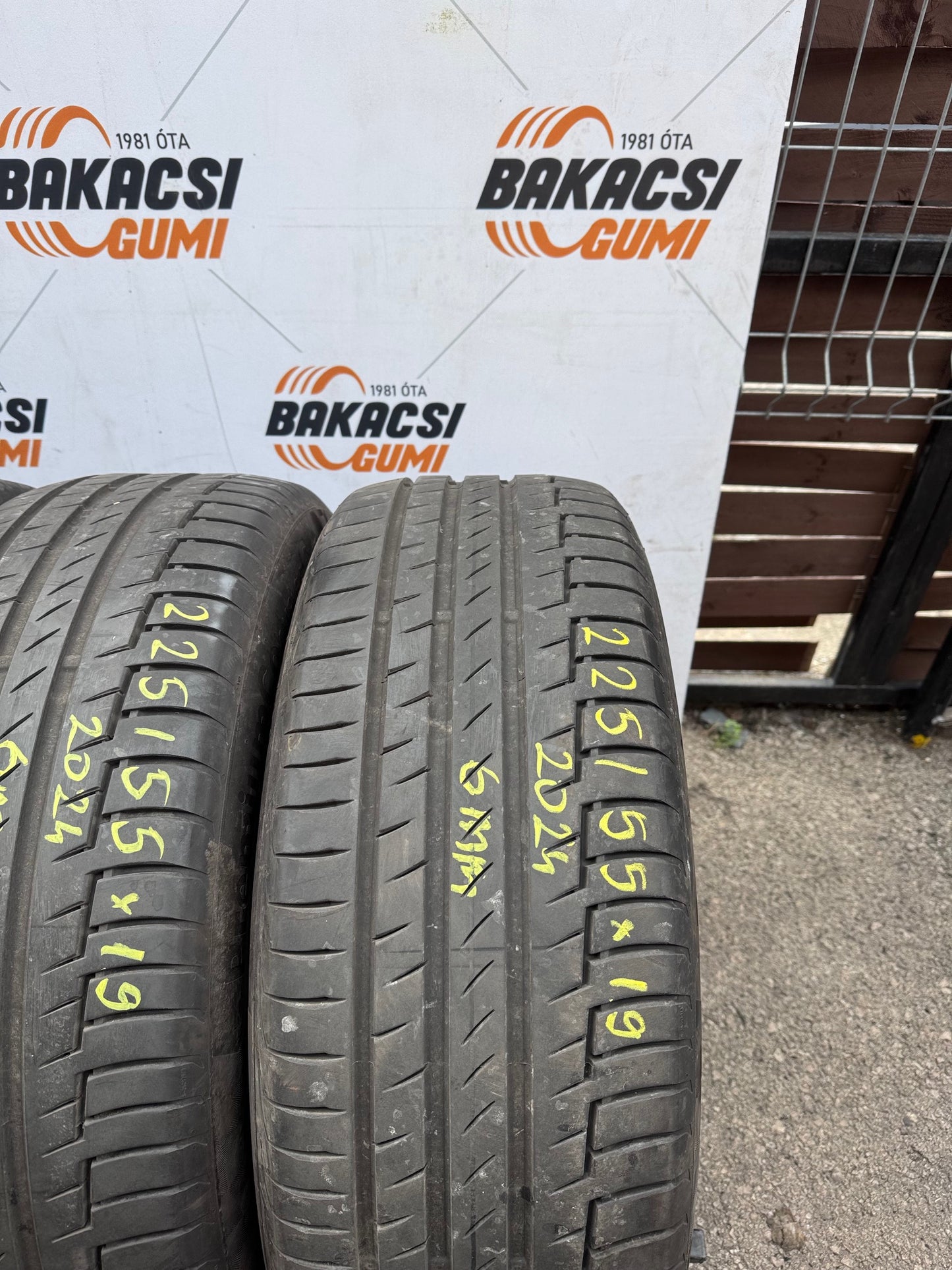 205/55R19 Continental nyári gumi eladó