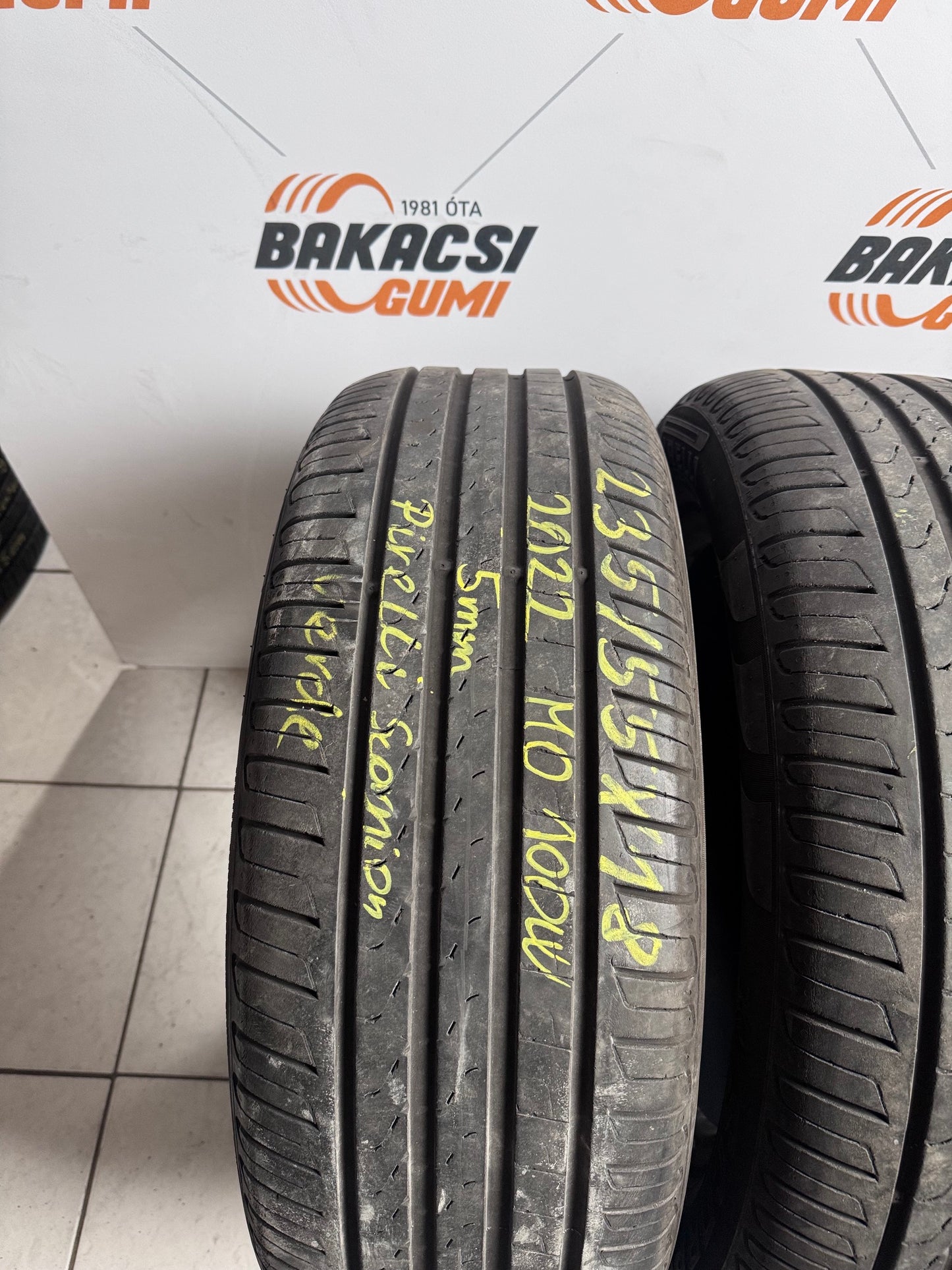235/55R18 Pirelli nyári gumi eladó