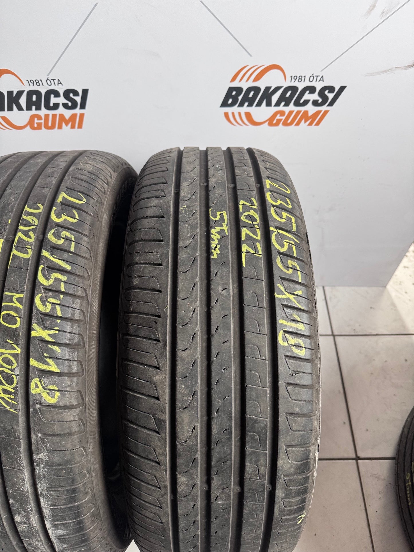 235/55R18 Pirelli nyári gumi eladó
