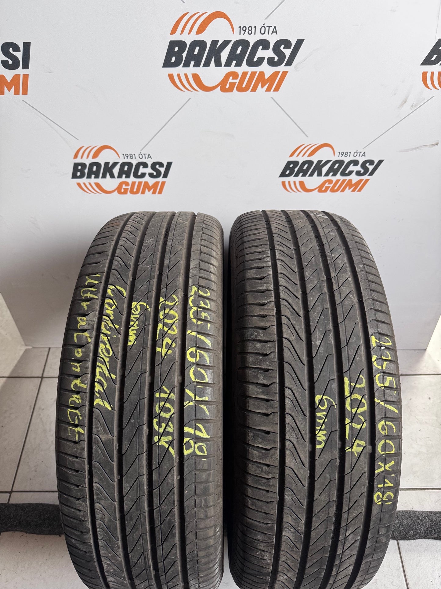235/60R18 Continental nyári gumi eladó