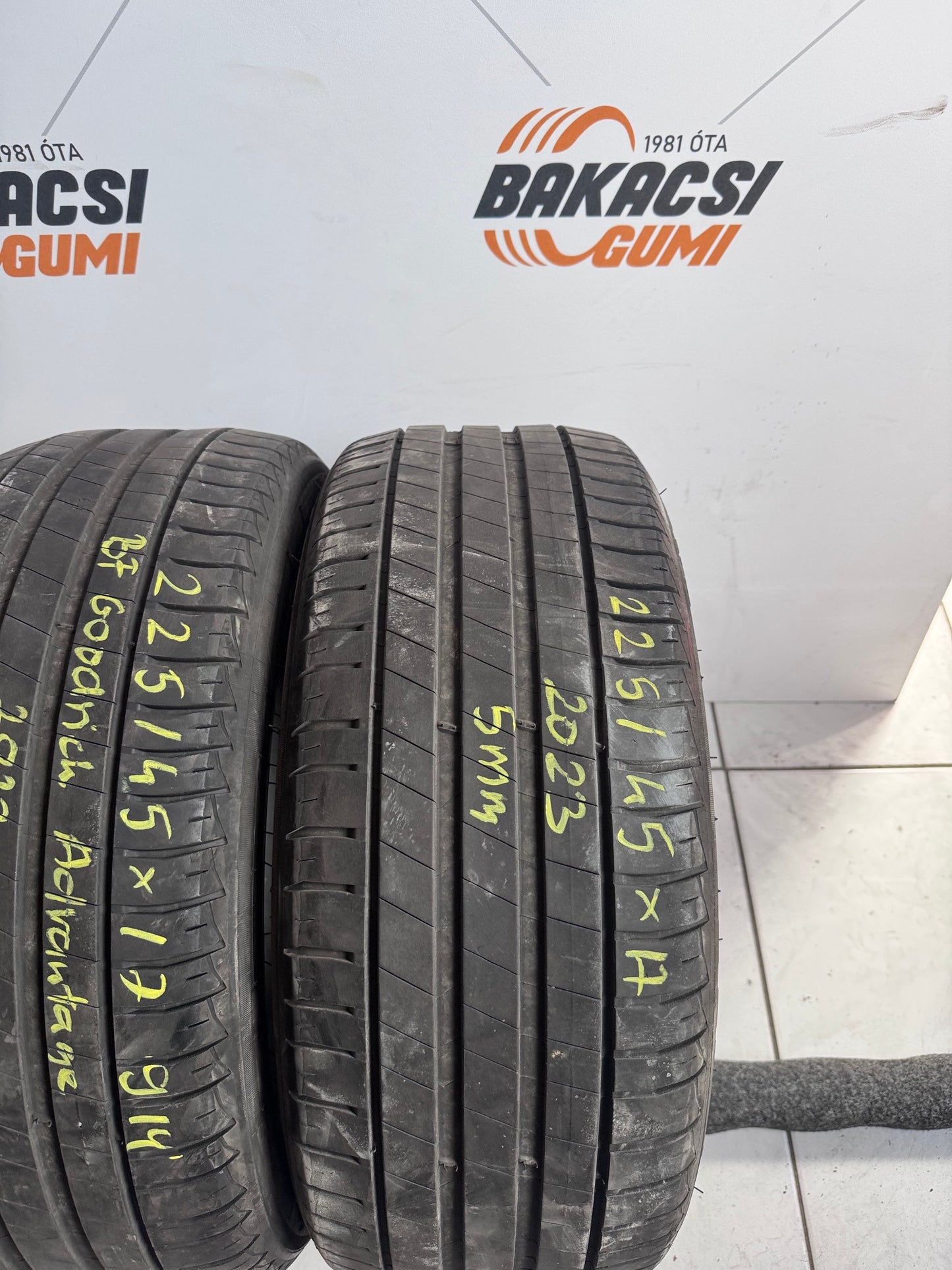225/45R17 BF Goodrich nyári gumi eladó