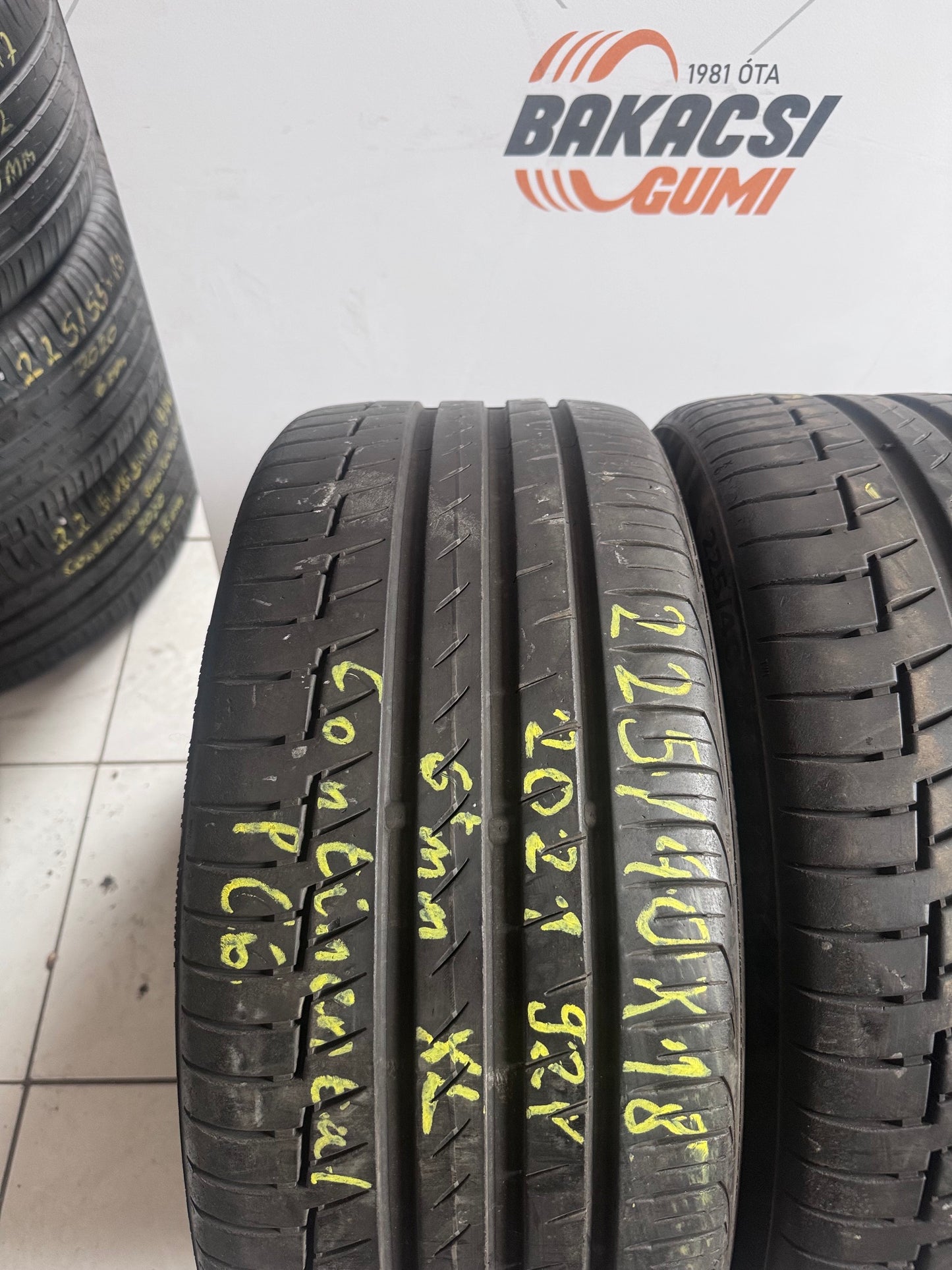 225/40R18 Continental nyári gumi eladó