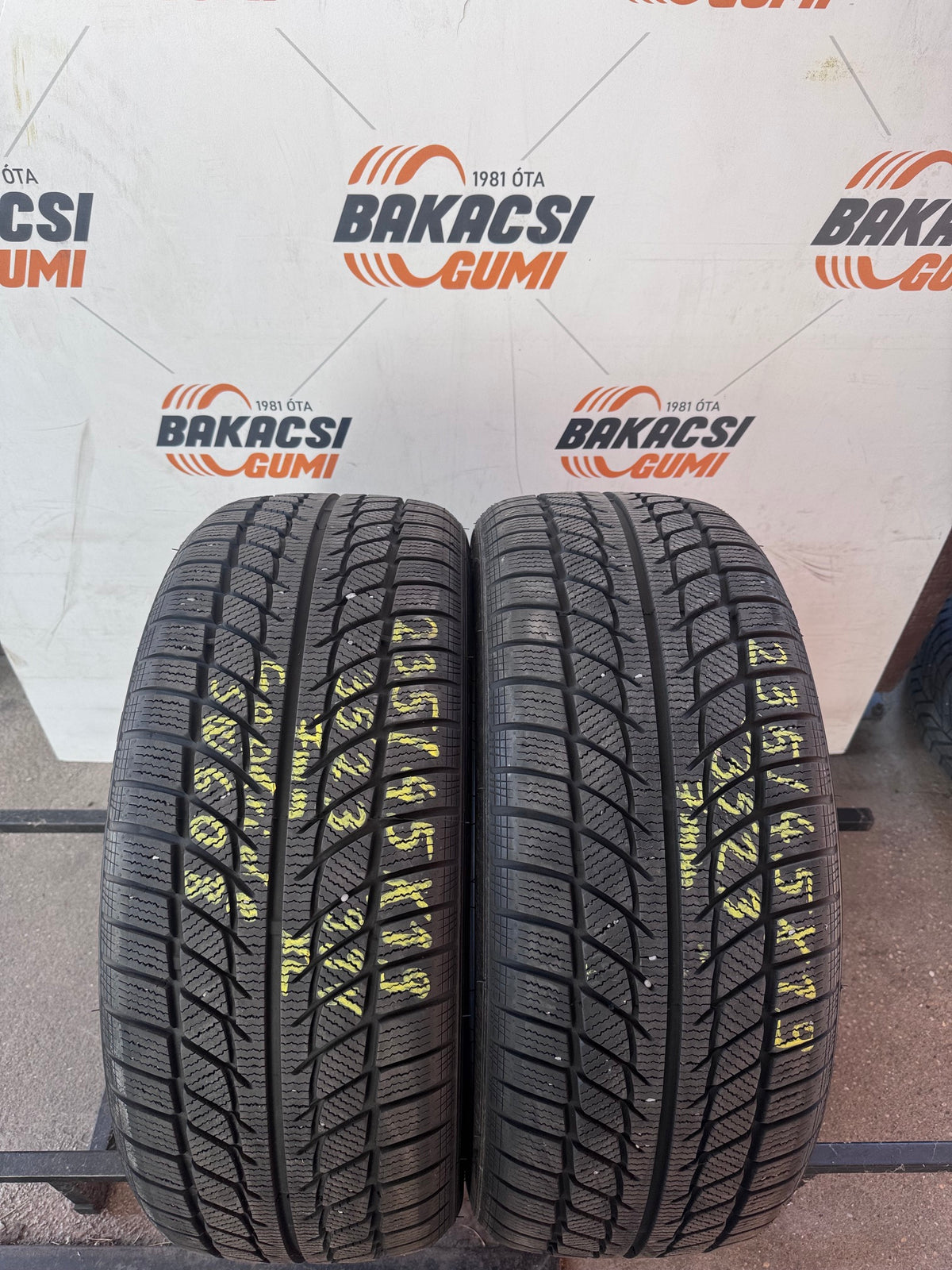 235/45R19 Goodride téli gumi eladó