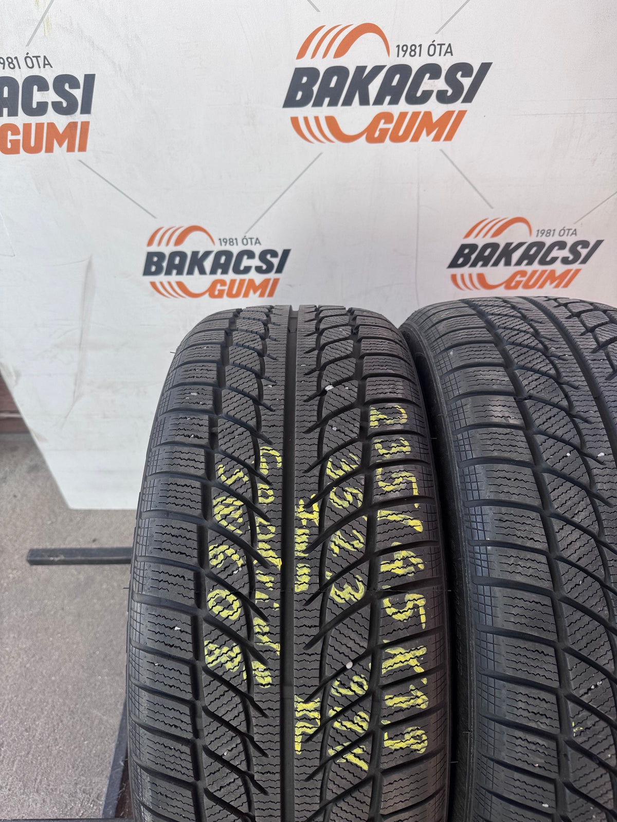 235/45R19 Goodride téli gumi eladó