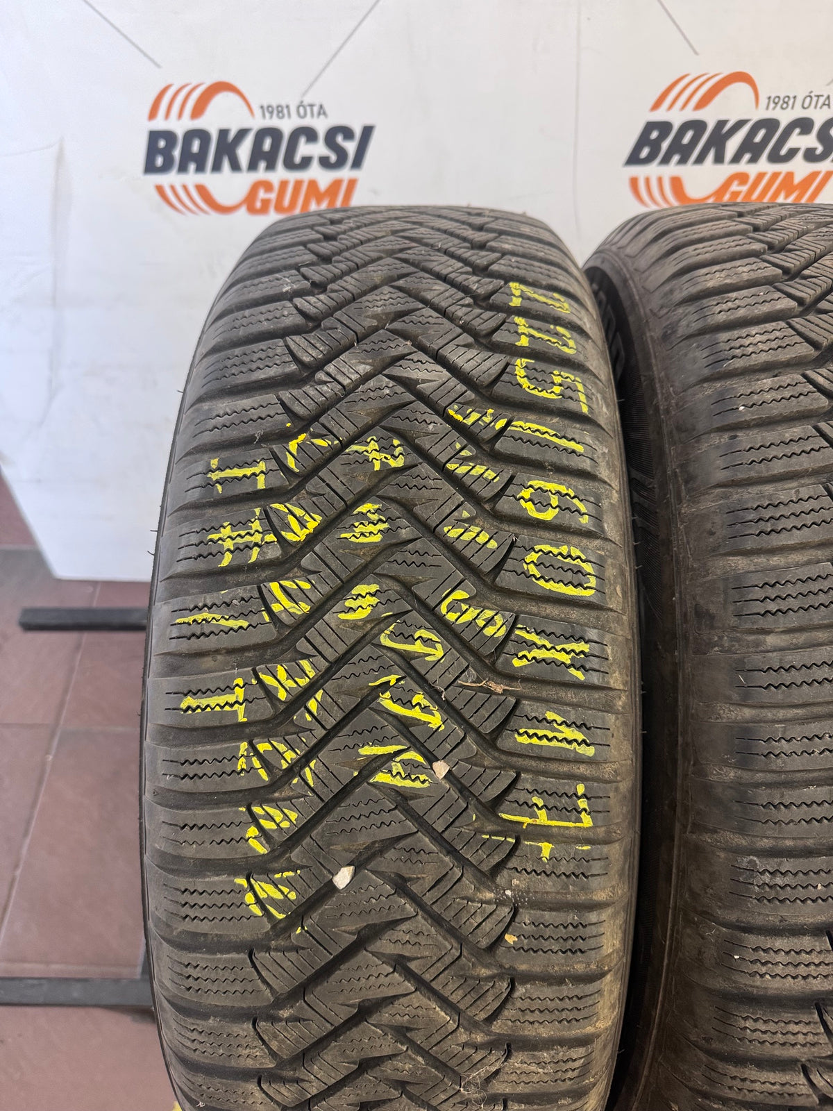 225/60R17 Laufenn téli gumi eladó