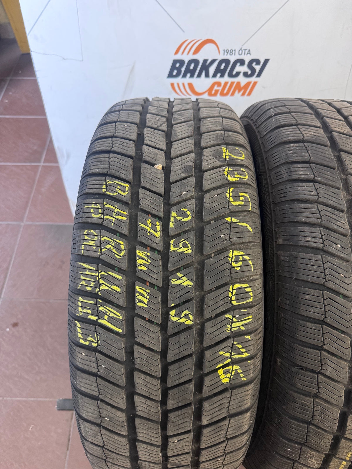 235/60R16 Barum téli gumi eladó