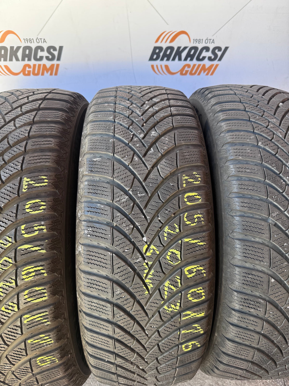205/60R16 Semperit téli gumi eladó