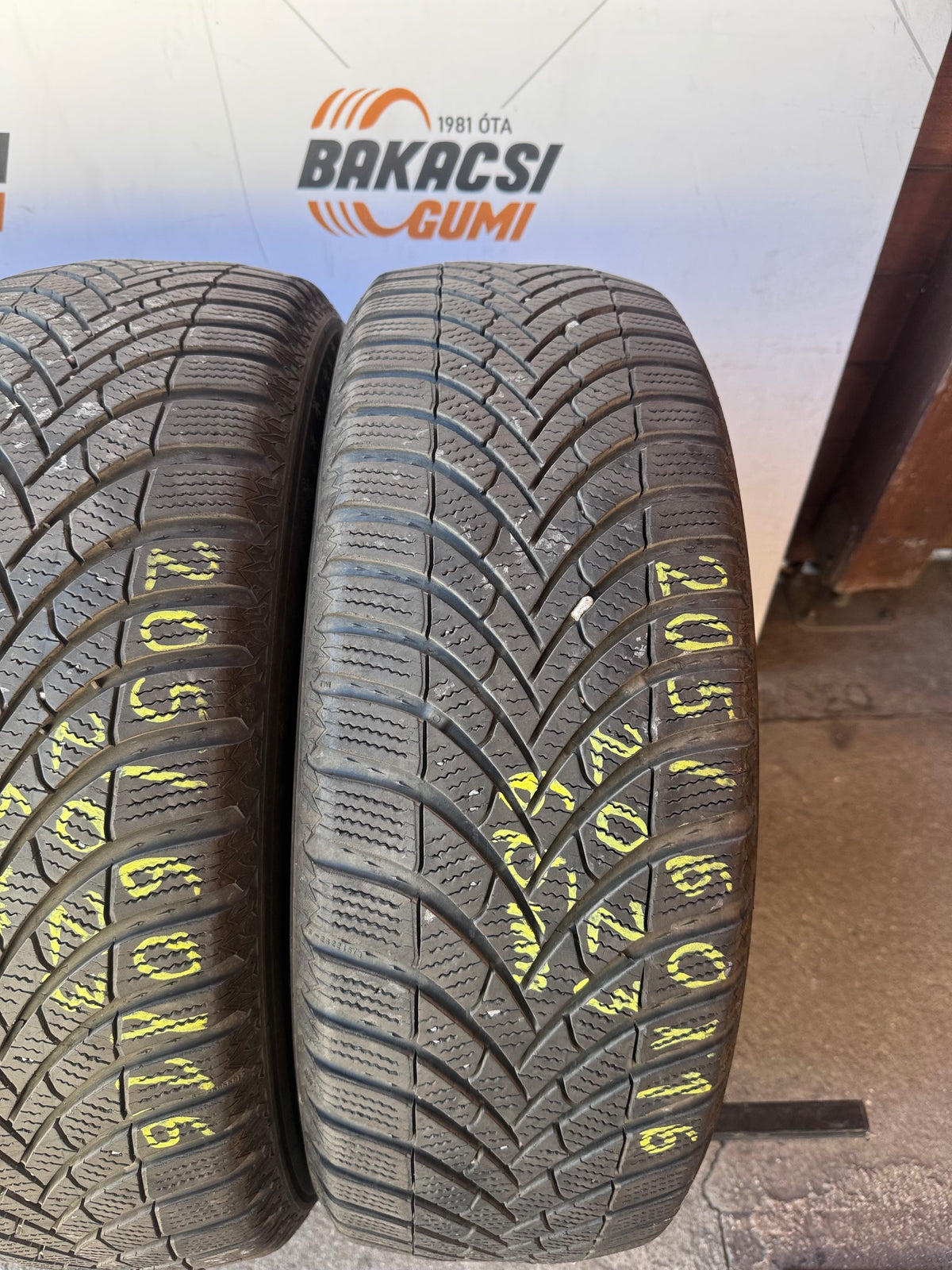 205/60R16 Semperit téli gumi eladó