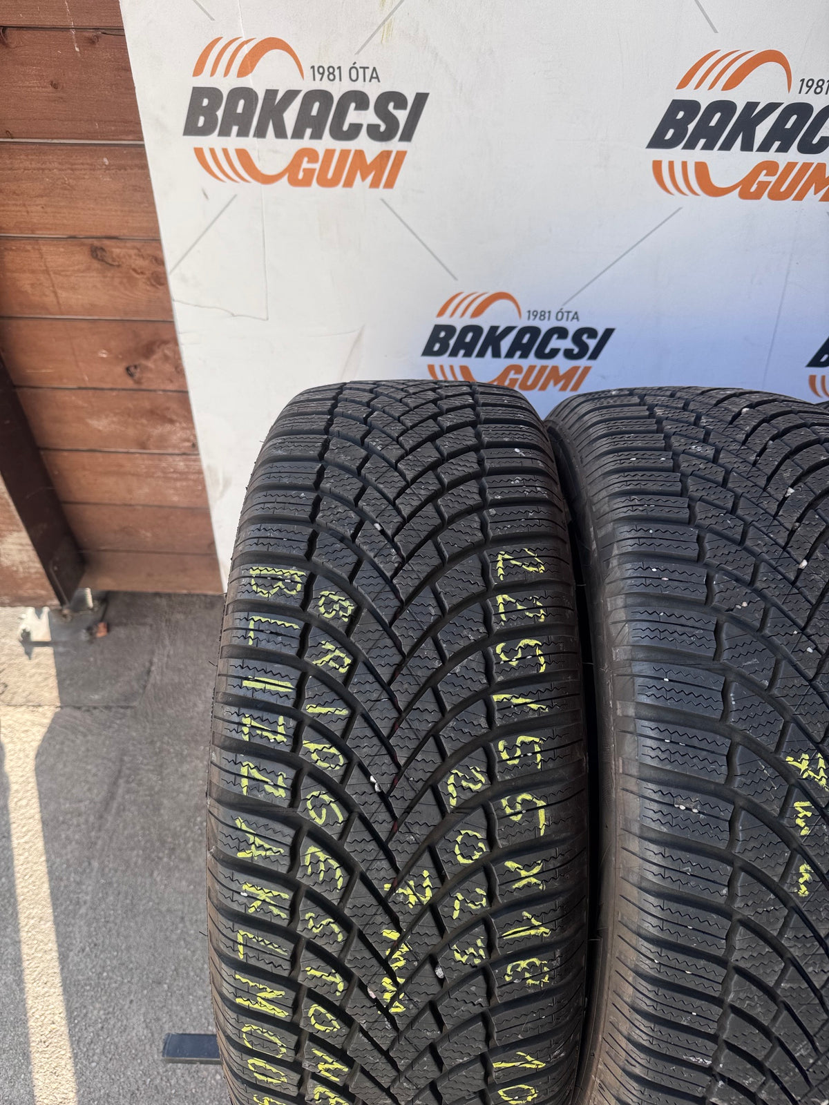 225/55R18 Bridgestone téli gumi eladó