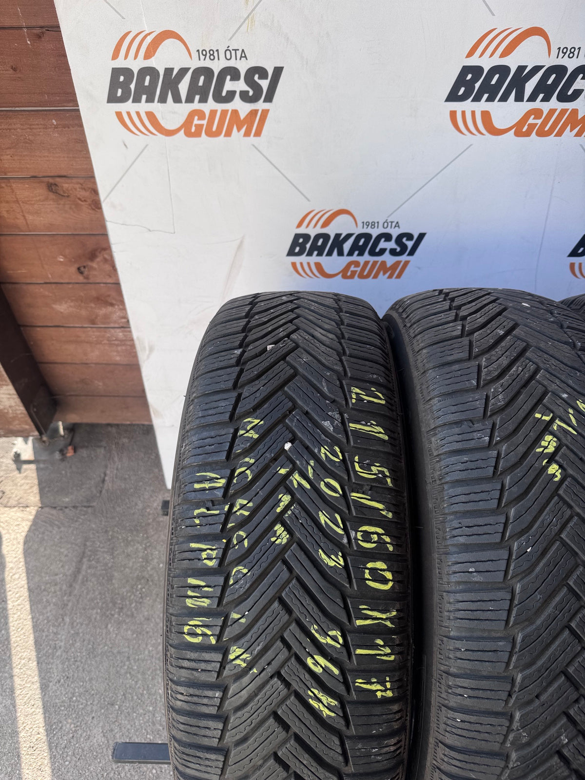 215/60R17 Michelin téli gumi eladó