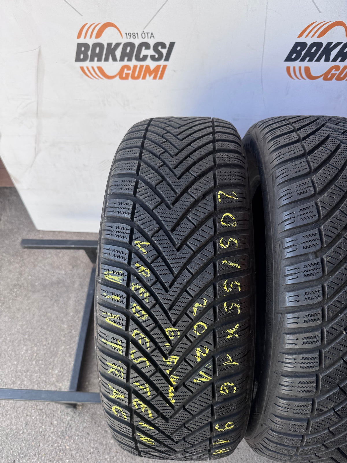 205/55R16 Vredestein téli gumi eladó