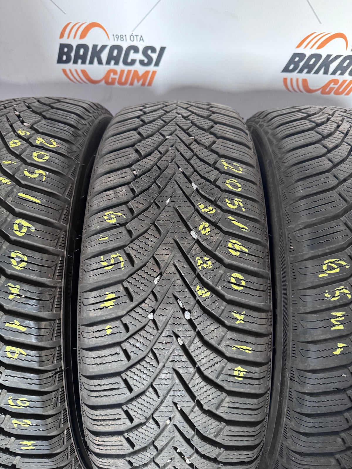 205/60R16 Sailun téli gumi eladó
