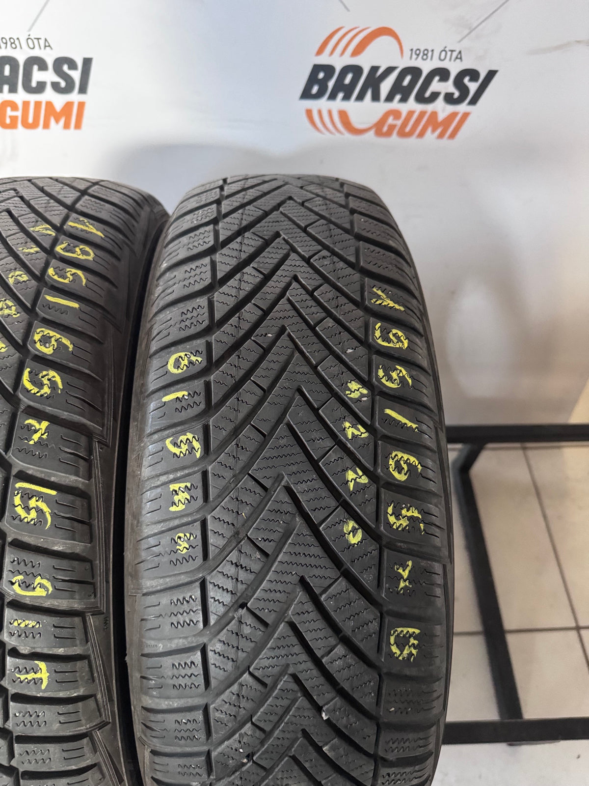 195/65R15 Vredestein téli gumi eladó