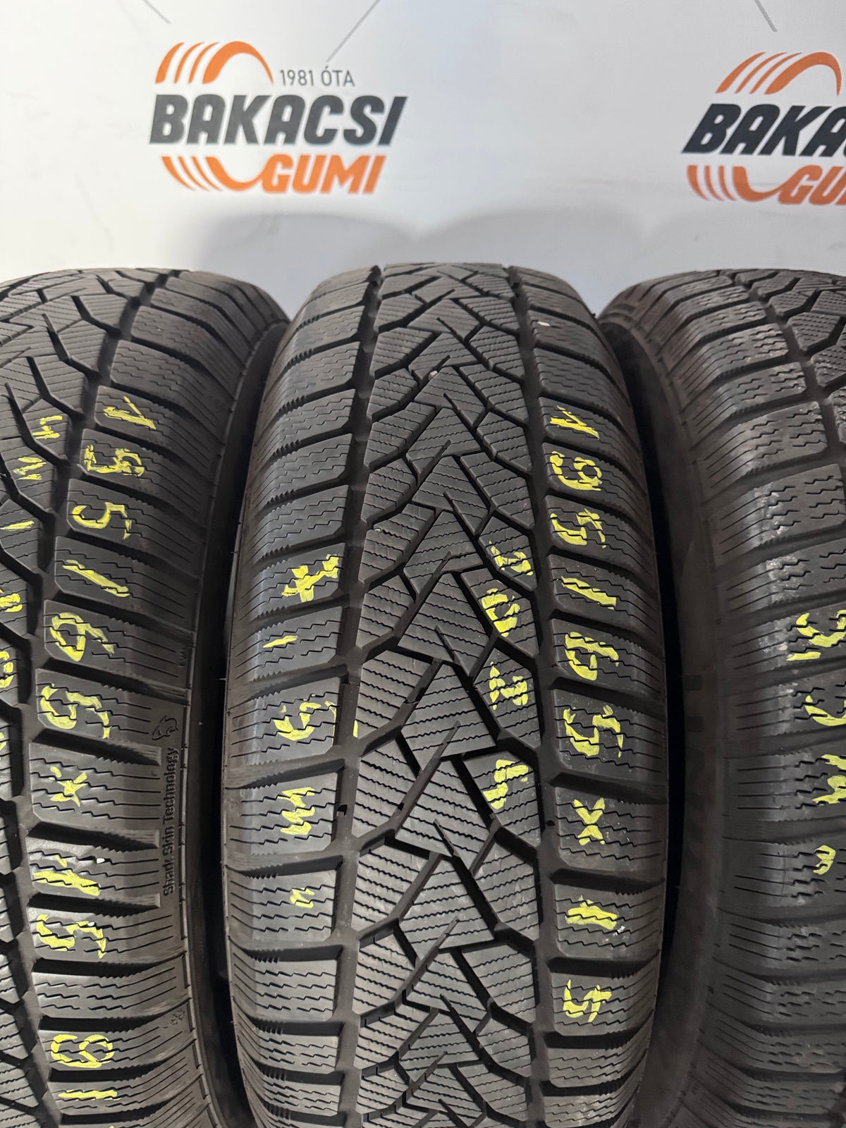 195/65R15 Uniroyal téli gumi eladó