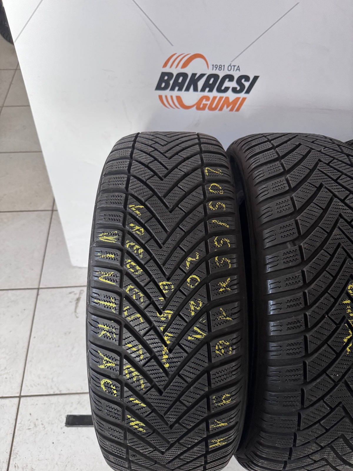 205/55R16 Vredestein téli gumi eladó