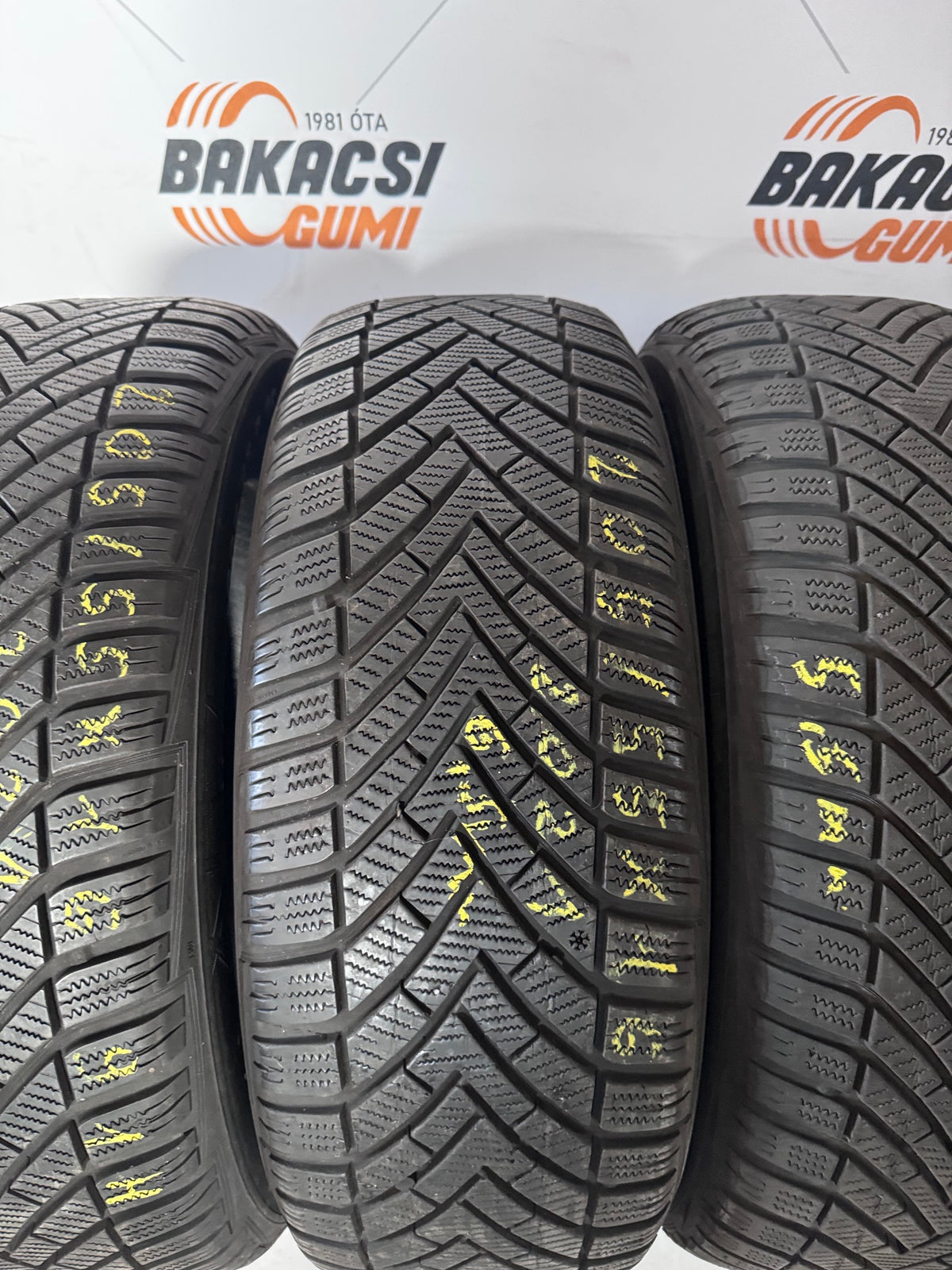 205/55R16 Vredestein téli gumi eladó