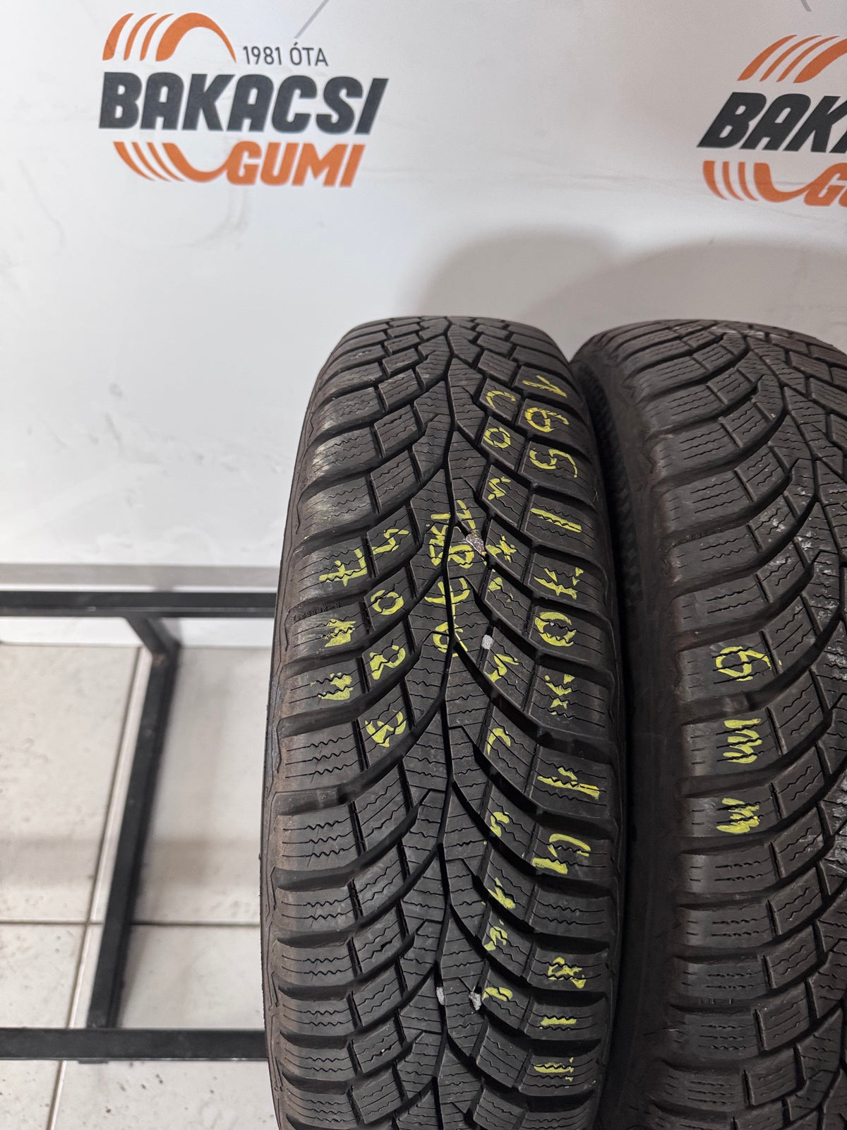 165/70R14 Continental téli gumi eladó