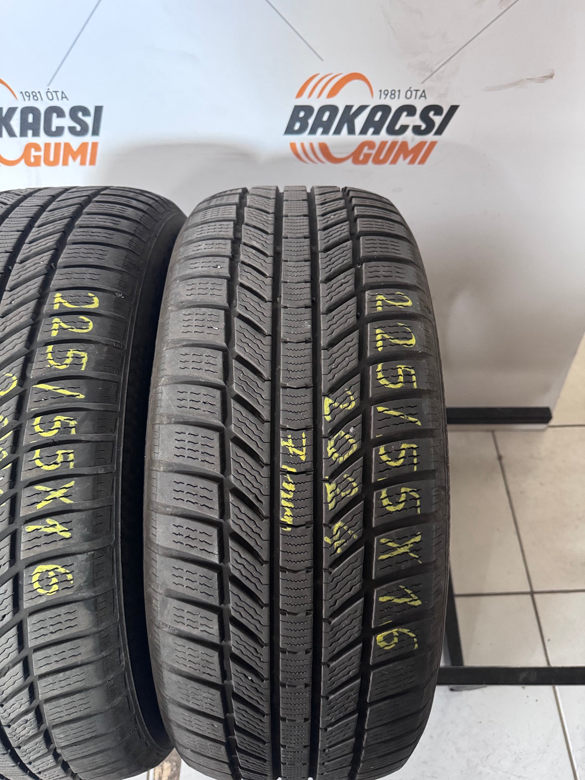 225/55R16 Continental téli gumi eladó