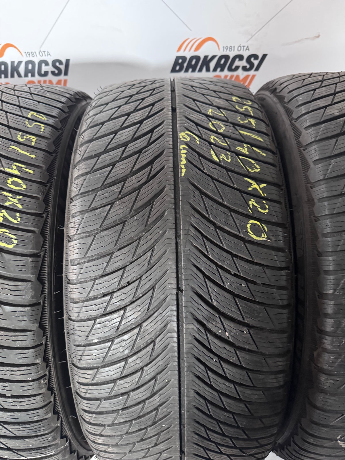 255/40R20 Michelin téli gumi eladó