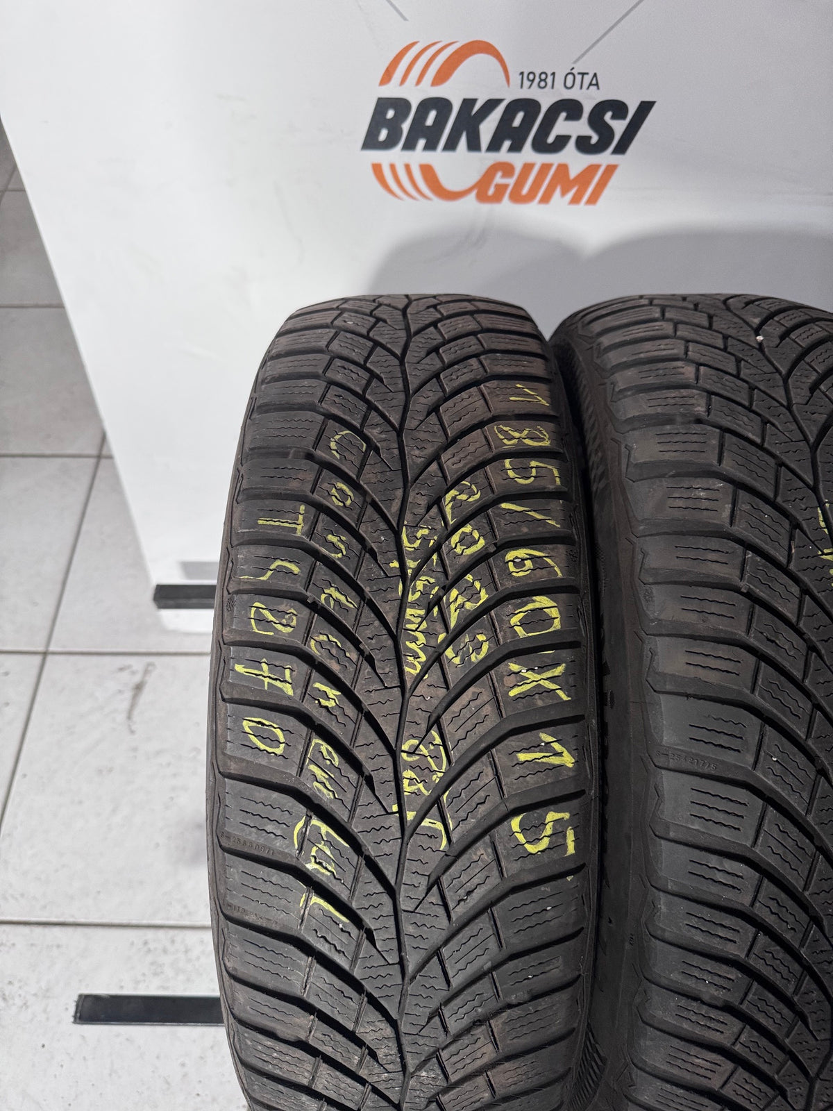 185/60R15 Continental téli gumi