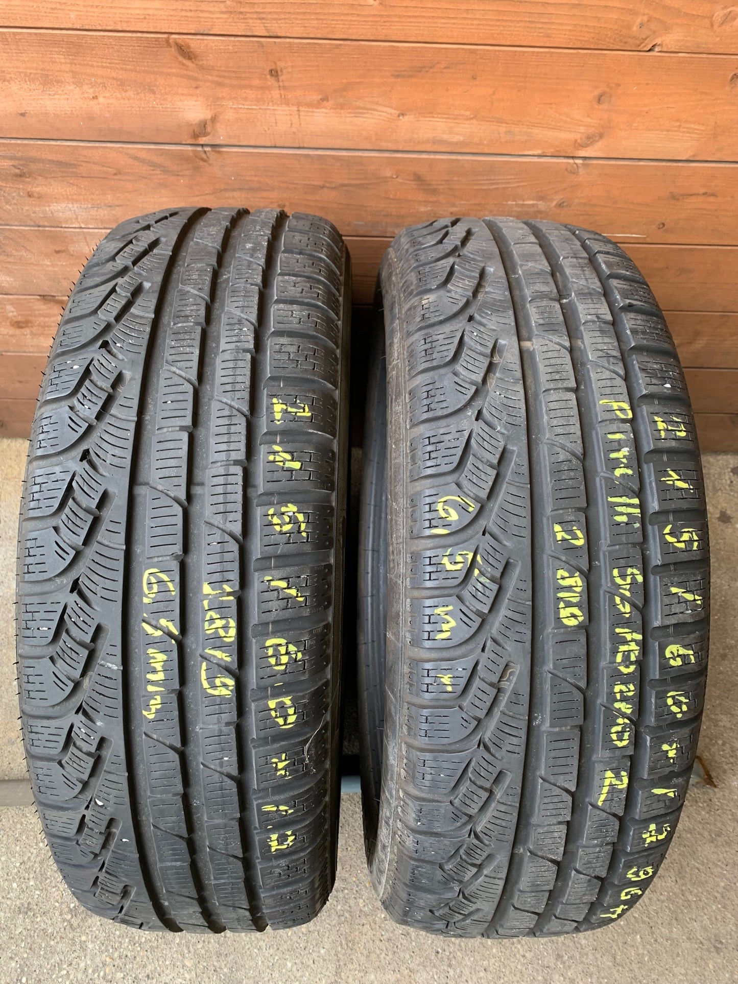 215/60R17 Pirelli téli gumi eladó