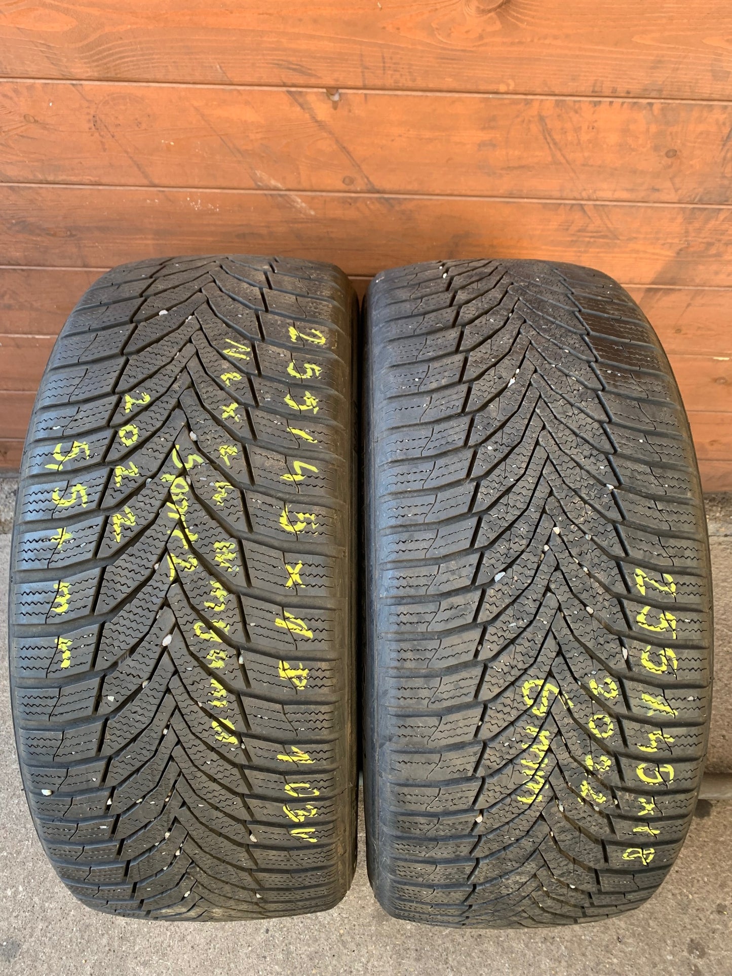 255/45R18 Nexen téli gumi eladó