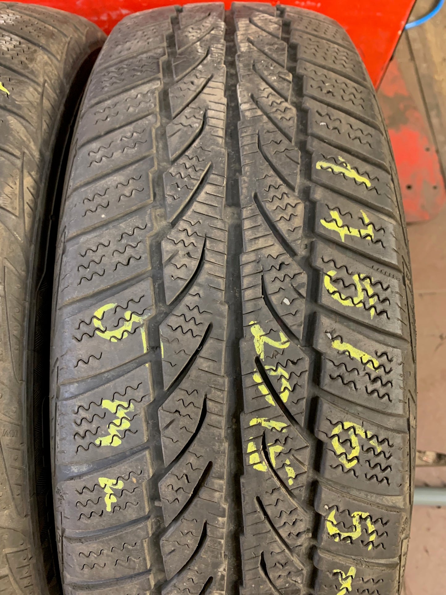 175/65R15 Sportiva téli gumi eladó