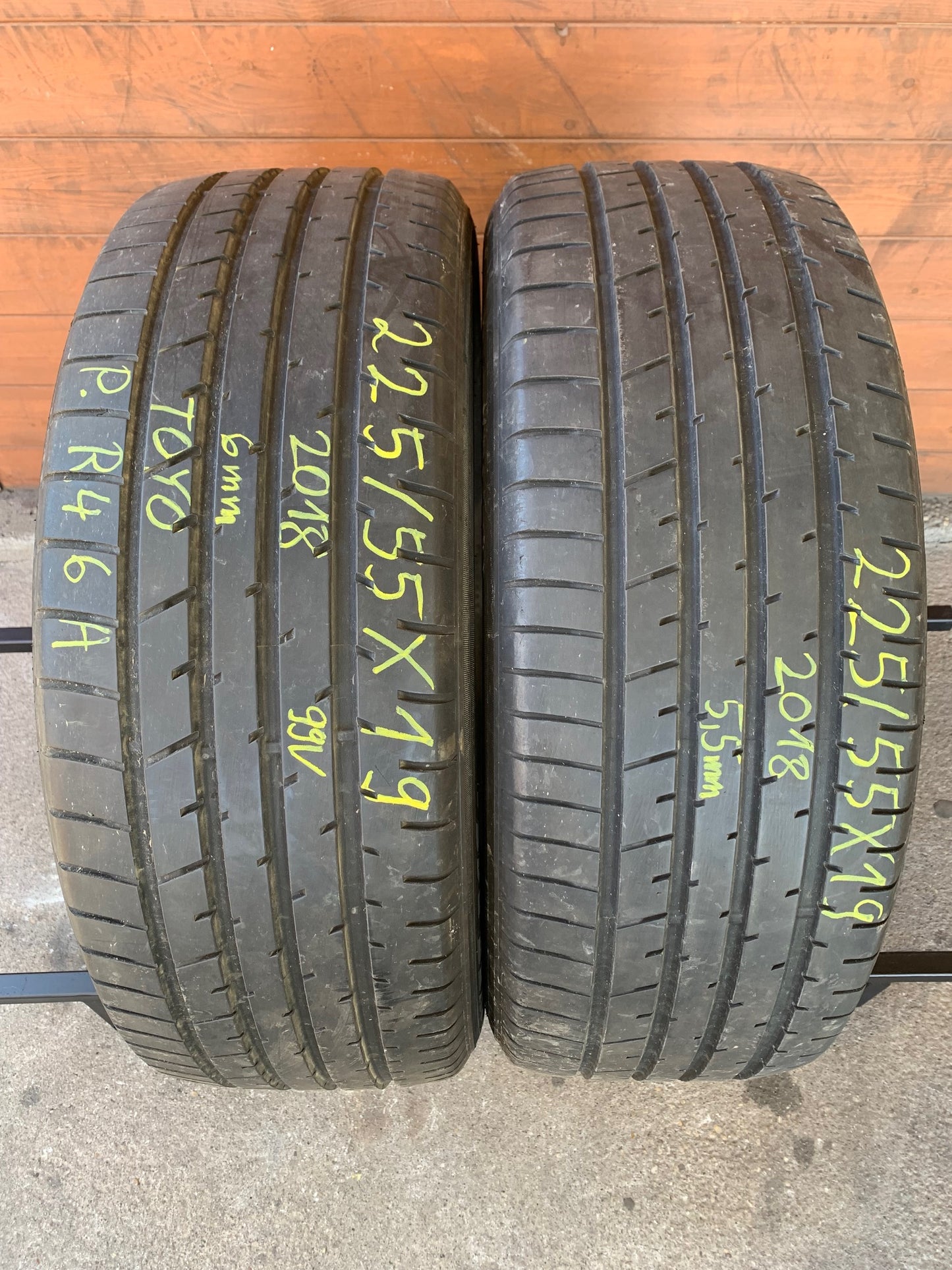 225/55R19 Toyo nyári gumi