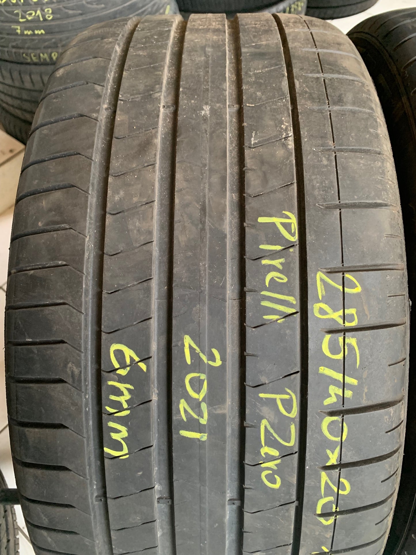 285/40R20 Pirelli nyári gumi