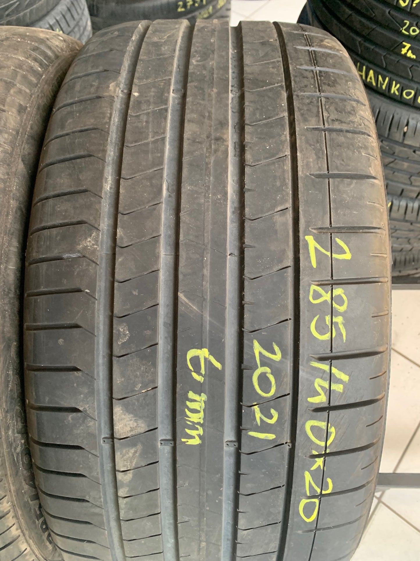 285/40R20 Pirelli nyári gumi